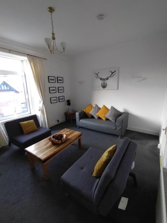 Apartment In The Heart Of Каландър Екстериор снимка